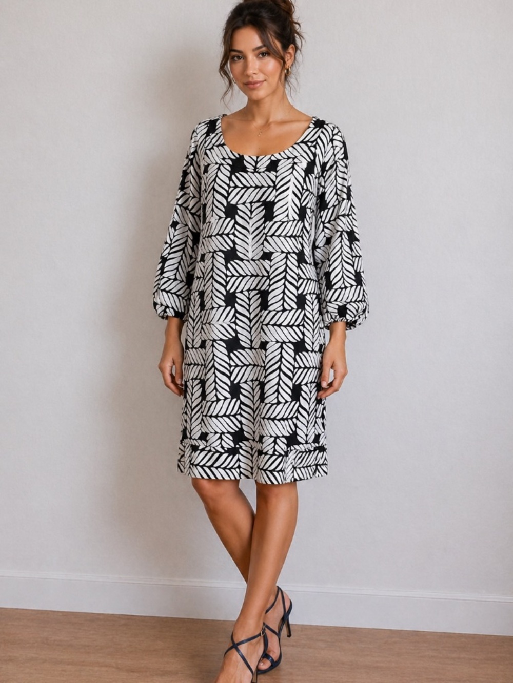 White House Black Market Silk Dress Size Medium